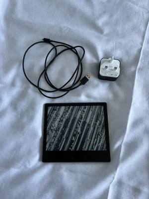 Amazon Kindle Oasis KO3 (10th generation) 32GB, Warm Light, Dark Mode, S8IN4O - Image 1 of 4