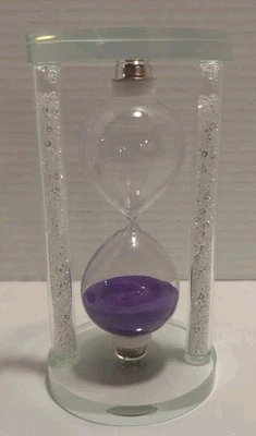 Reloj de Arena Temporizador 3 1/2 Minutos Arena Púrpura Transparente Pilar Cristales LEER Foto 1 de 4