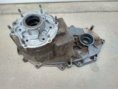Jeep NP208 Transfer Case Front Housing J10 J20 Wagoneer Cherokee C-13684 - Image 1 of 4