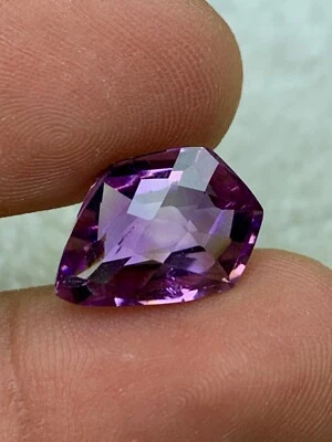 Cojín de amatista natural de 7,10 quilates pan de azúcar, púrpura medio, amatista impecable Foto 1 de 4