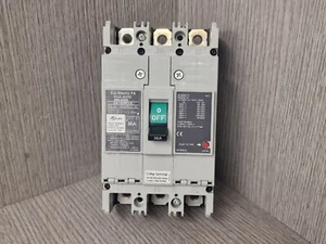 Interruptor de circuito eléctrico Fuji SA103RCUL 30 30A 240-480VAC 3 polos 50/60Hz EE0904 - Imagen 1 de 8