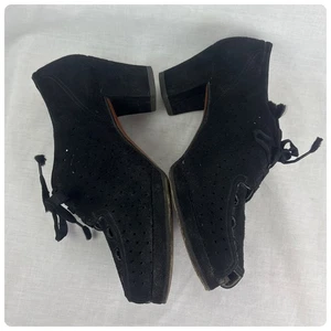Vintage 1930s 40s Black Suede Lace Up Peeptoe Pumps w Cut Out Detailing 7.5 - 8 - Picture 1 of 9