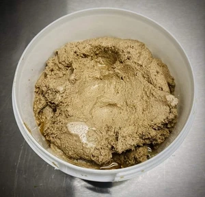 Shaan Tandoor Clay 1Kg Tandoori Oven Repair Kit for Cracks Catering 1kg Tub - Picture 1 of 4