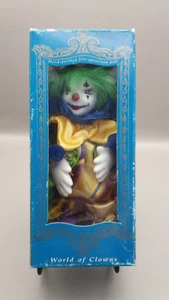 Statuina bambola pagliaccio pieghevole 6" porcellana fine dipinta a mano World of Clowns - Foto 1 di 5
