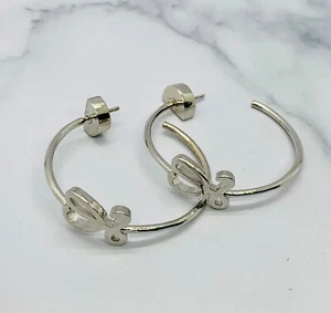 Auth LOEWE L Silver Tone Hoop Earrings - Pre owned / LI4839 - Picture 1 of 6
