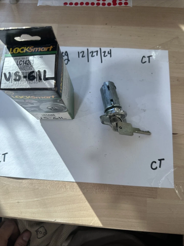 Cilindro de bloqueo de encendido LockSmart LC14260 se adapta a: GM varios años 70 ver montaje Foto 1 de 3