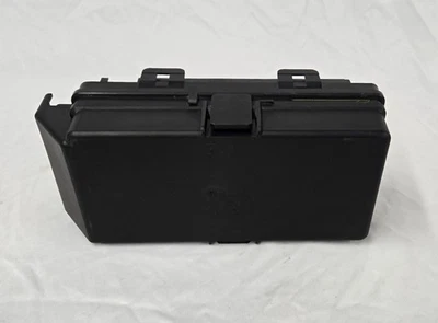 2007 pontiac G6 2.4L Engine Fuse Box Relay Junction Module Unit Assembly OEM - Image 1 of 4