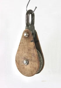 1950s Wooden Block Pulley Rustic Industrial Nautical Sheave TV Prop Set Design - Picture 1 of 16