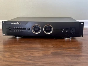 Panamax M5300PM 11 Outlet Clean Power Level 4 Excellent Condition - Picture 1 of 4