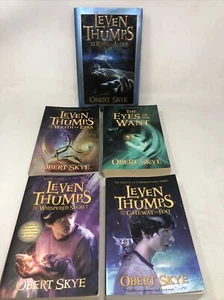 Posten von 5 LEVEN THUMPS Büchern von Obert Skye Komplettsatz #1-5 PB/HB guter Zustand - Bild 1 von 10