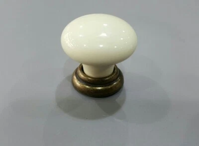 CREAM CERAMIC STUNNING DOOR KNOB CUPBOARD CABINET DRAWER VINTAGE ETCHED FREE P&P - Image 1 of 4