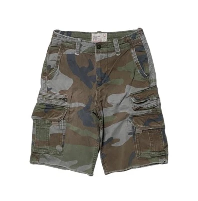 American Eagle Men's 30 Camo Longer Length 12” Utility Y2K Cargo Pocket Shorts - Image 1 of 4