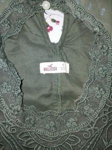 Hollister Lace top - Picture 1 of 3
