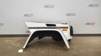 16 MERCEDES BENZ G550 FENDER WITH FLARE RIGHT PASSENGER WHITE - Image 1 of 4