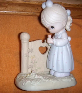 Precious Moments 1993 #523631 GIRL BY GATE W/ FLOWER  MARK IS A  BUTTERFLY - Picture 1 of 1