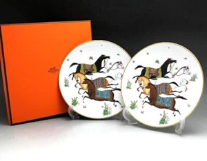 HERMES Cheval d'Orient Dessert Plate Tableware Dish 2 set Animal Auth New 8.5 in - Picture 1 of 9