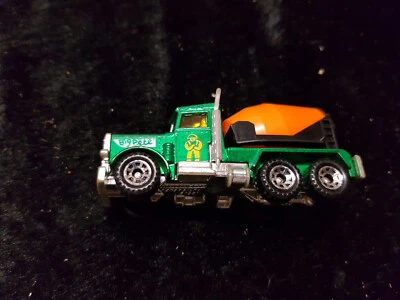 K-15 Matchbox Superfast: Peterbilt Betonmischer grün/orange - Bild 1 von 4