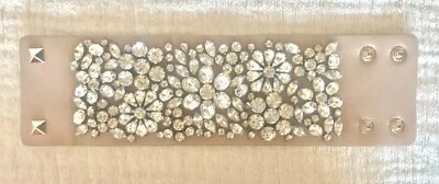 Valentino Nuevo Brazalete Flor Floral Cristal Rockstud Cuero Beige Taupe Foto 1 de 4