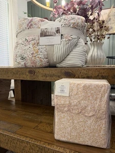 Queen Studio McGee Comforter Set + Scalloped Ditsy Floral Sheets NEW - Picture 1 of 13