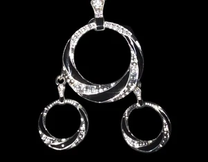 Avon Luanay Necklace and Earrings Gift Set 16" Long & 3" Extender - Picture 1 of 2