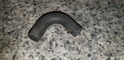 Cotovelo de válvula de purga vasilha de vapor Porsche 911 924S 944 928 (1982-1994) - Imagem 1 de 3