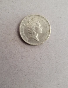 1996 ONE POUND UK COIN IS A GREAT REMEMBRANCE OF QUEEN ELIZABETH - Picture 1 of 10