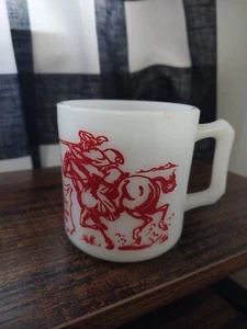 Vintage 1950's Atlas Hazel Davy Crockett Indian Fighter Milk Glass Mug - Picture 1 of 3