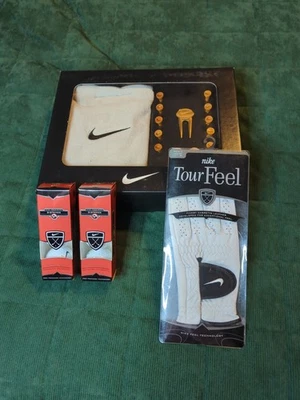 Paquete de golf Nike.  N9130 Juego de Regalo Para Hombres Guante de Golf Mediano Prem Prec Distancia Pelotas de Golf Foto 1 de 4