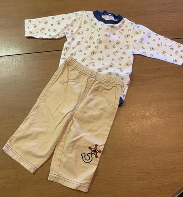 Traje BabyWorks Vintage 2 Piezas Western “Howdy” 6-9 meses.           2174 Foto 1 de 4