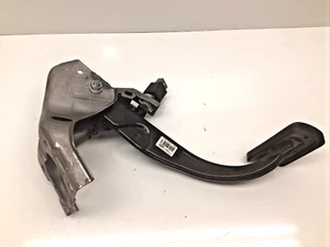 2014-2016 HYUNDAI ELANTRA SEDAN AUTO TRANS BRAKE PEDAL ASSEMBLY OEM - Picture 1 of 15