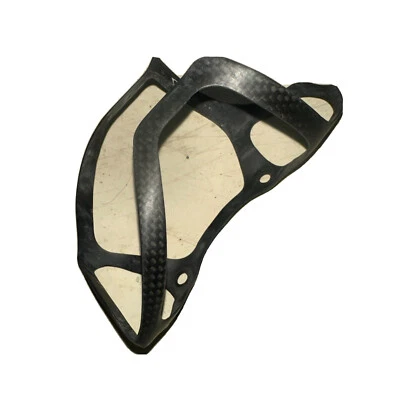 Jaula para botellas de agua de carbono Serfas Hero para ciclismo negra carreras ciclismo ligero Foto 1 de 4