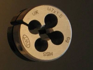 # M5 x0.8 HSS 1" OD borde de tierra calidad industrial NUEVO - Imagen 1 de 1