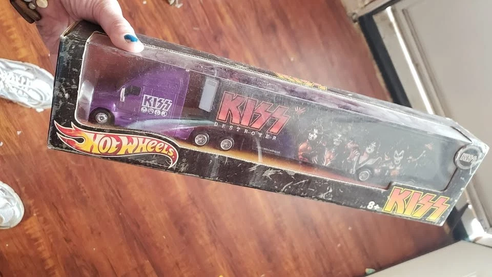 Semirremolque y remolque Hot Wheels KISS Destroyer nuevo caja sin abrir Foto 1 de 1