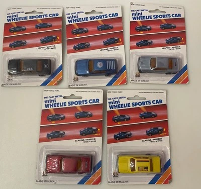 Lote De 5 Mini Coche Deportivo Vintage Saltando Wheelie Metal Fundido Foto 1 de 4