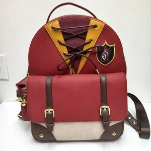 Harry Potter Gryffindor Quidditch Funko Loungefly Mini Rucksack - Bild 1 von 10