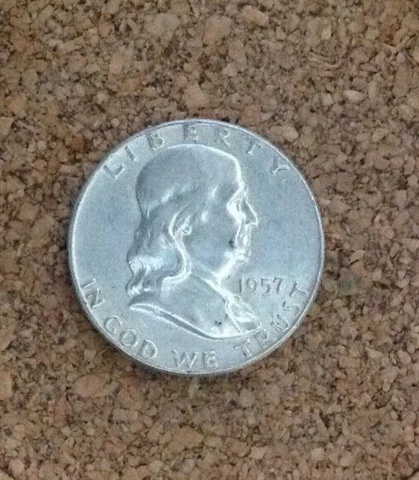 1957 P  Circ.  Franklin Half Dollar 90 % Silver US Coin FH2919 FREE SHIPPING Cover