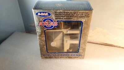 Atlas O 2rl  7925 Signalblock With Shed, Circuitry New - Image 1 of 2