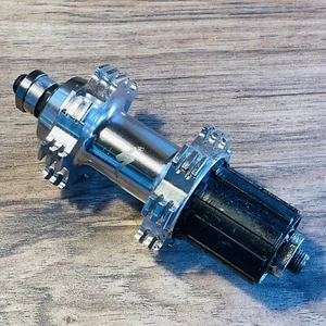 Specialized 28 Hole 130mm Road Hub Straight Pull Silver - Picture 1 of 6