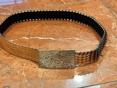 GOLD DISCO GLAM 1970S FISH SCALE 1" WIDE BELT O/S S M L RECTANGLE BUCKLE EUC - Image 1 of 4