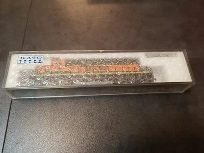 Kato N Scale 176-4902  SD40-2 Snoot Diesel BNSF #6340 - Image 1 of 2