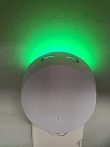 Pura 4 Smart Fragrance Diffuser Plug In Works with Alexa & Google Open Box - Picture 1 of 6