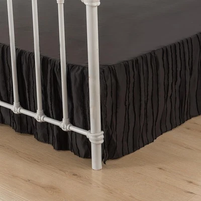 Falda de cama acolchada completa, con volantes y esquinas divididas, caída de 14", boho a rayas negras Foto 1 de 4