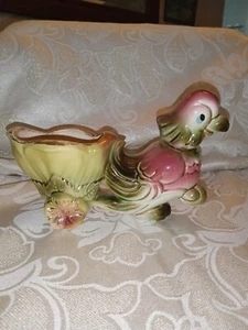 Hull Parrot Pulling Cart Planter w Gold Trim #60 - Picture 1 of 7