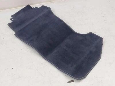 Alfombra derecha Aston Martin V8 Vantage 2008 azul Caspio Foto 1 de 4