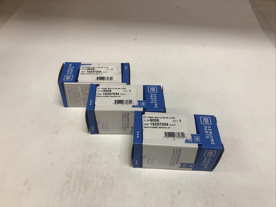 Lote De 3 Piezas Genuinas Nuevas 19257054, Faro GM ACDelco 9006 OEM, Bombilla Halógena Foto 1 de 4