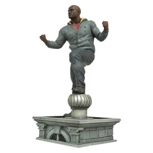 Luke Cage - Luke Cage 10” PVC Diorama Statue Based on The Hit Netflix Seies - Picture 1 of 1