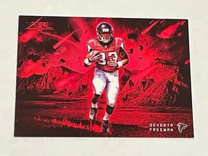 2014 Topps Fire Football Out Of This World Red #/43 - Devonta Freeman - Falcons - Picture 1 of 3