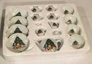 Children’s Child’s Porzellan 17-teiliges Miniatur Teeservice Weihnachtsbaum - Bild 1 von 7