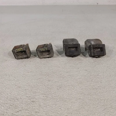 94-95 Mustang Gt Ac Condenser Mounts Upper Lower Set Aa7417 - Image 1 of 4