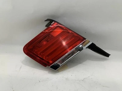 BMW 740i 750i 2009-2012 luz trasera izquierda montaje tapa 63217182205 OEM usado Foto 1 de 4